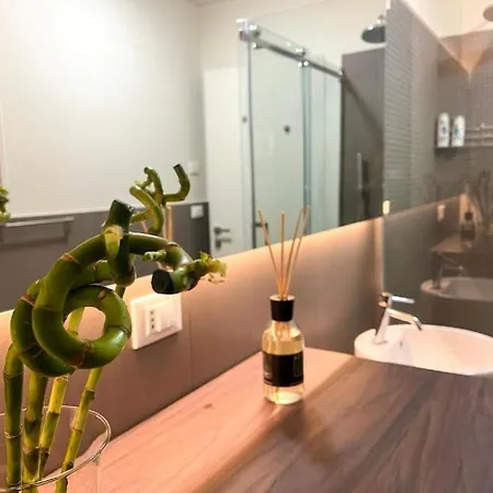 아파트 Lagrange Suite, A 50 Mt Dalla Stazione Porta Nuova - Luxury Nel Cuore Di Torino! 토리노